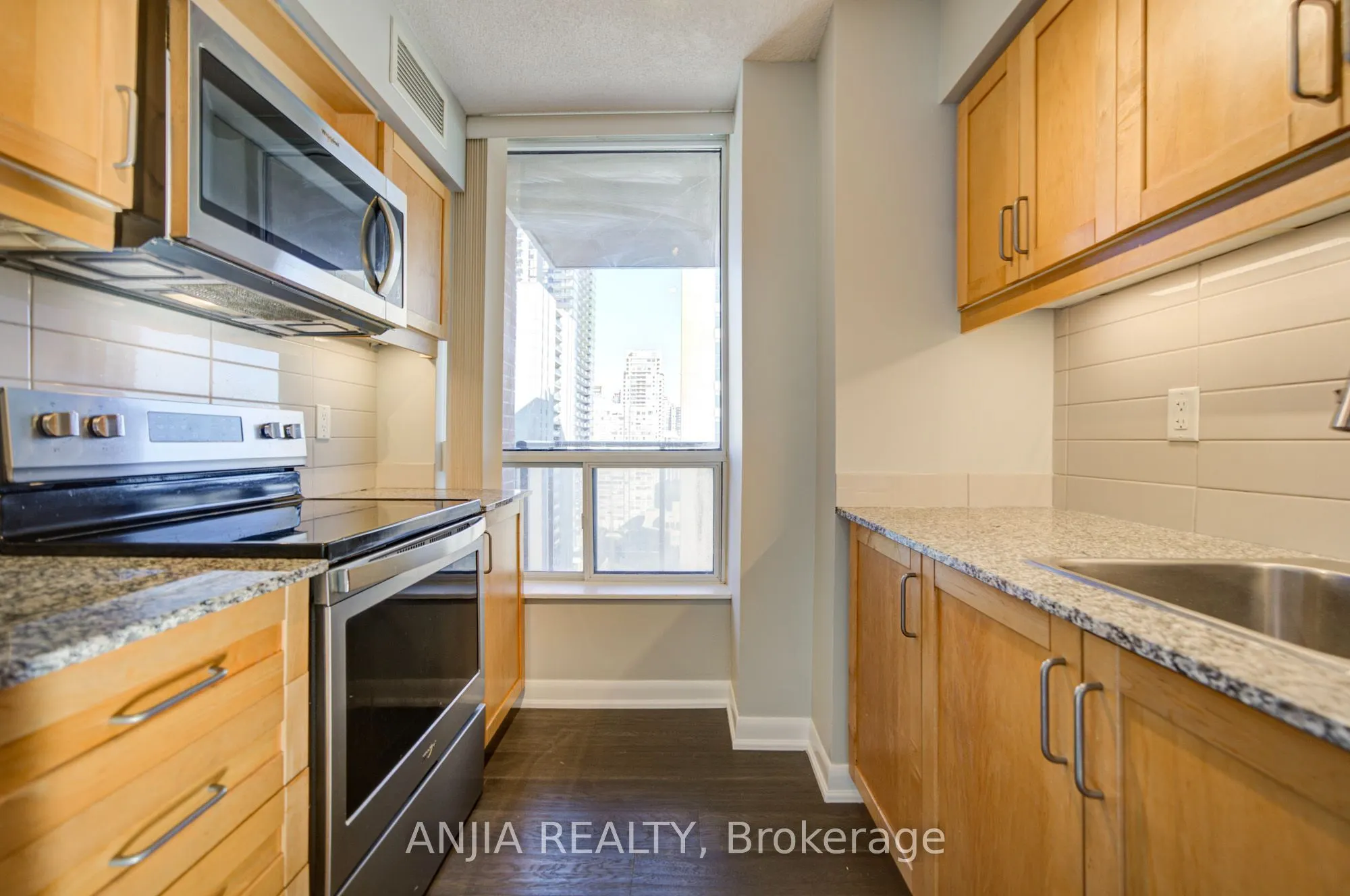 -33 Sheppard Avenue E #2010