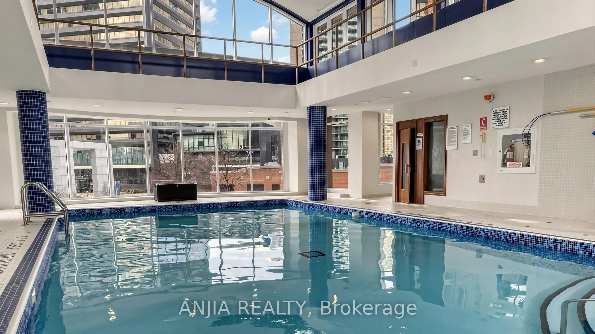 -33 Sheppard Avenue E #2010