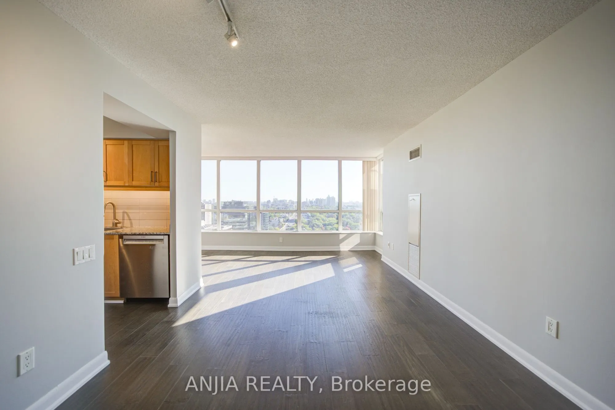 -33 Sheppard Avenue E #2010