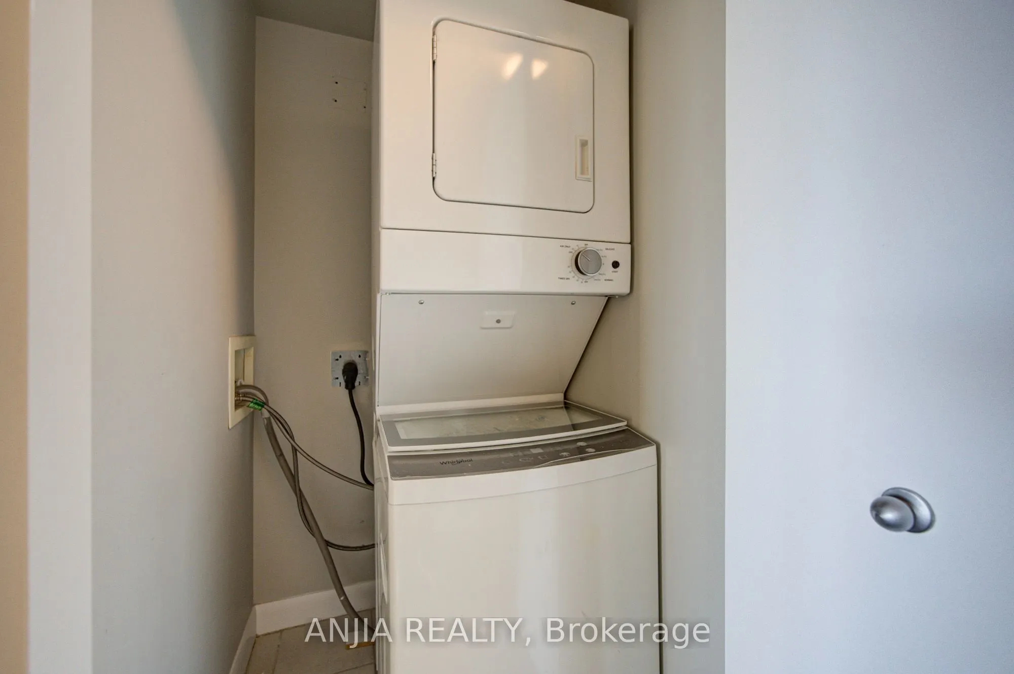 -33 Sheppard Avenue E #2010