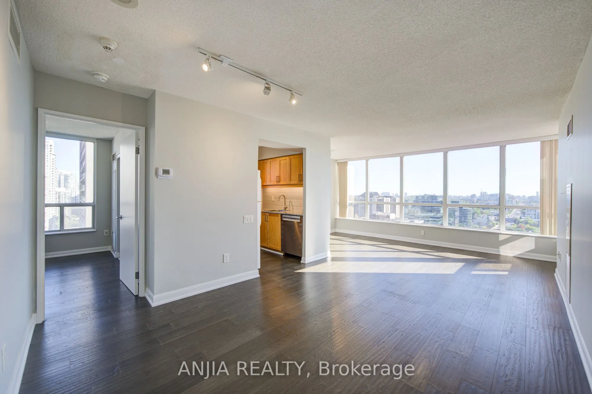 -33 Sheppard Avenue E #2010