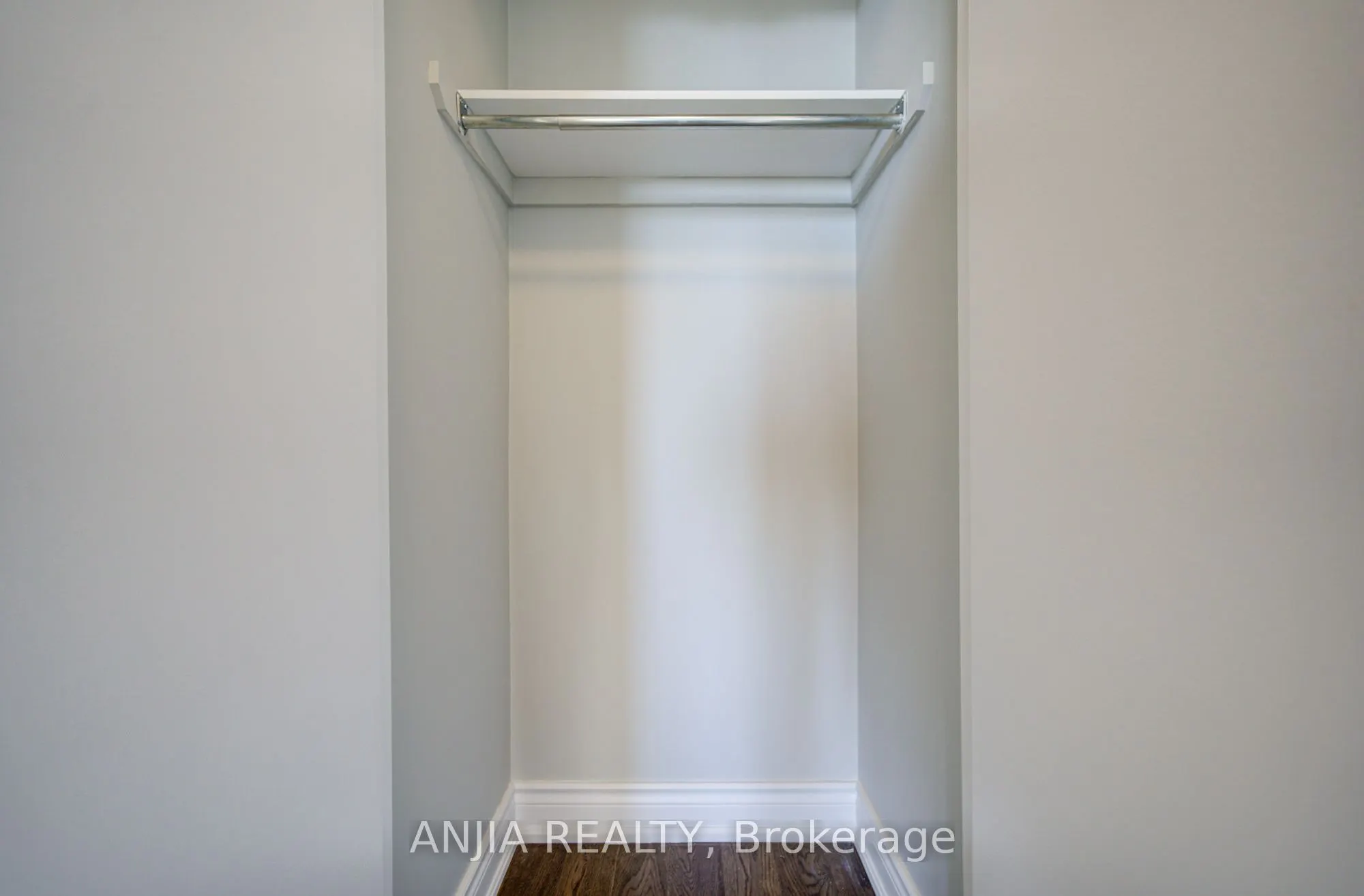 -33 Sheppard Avenue E #2010