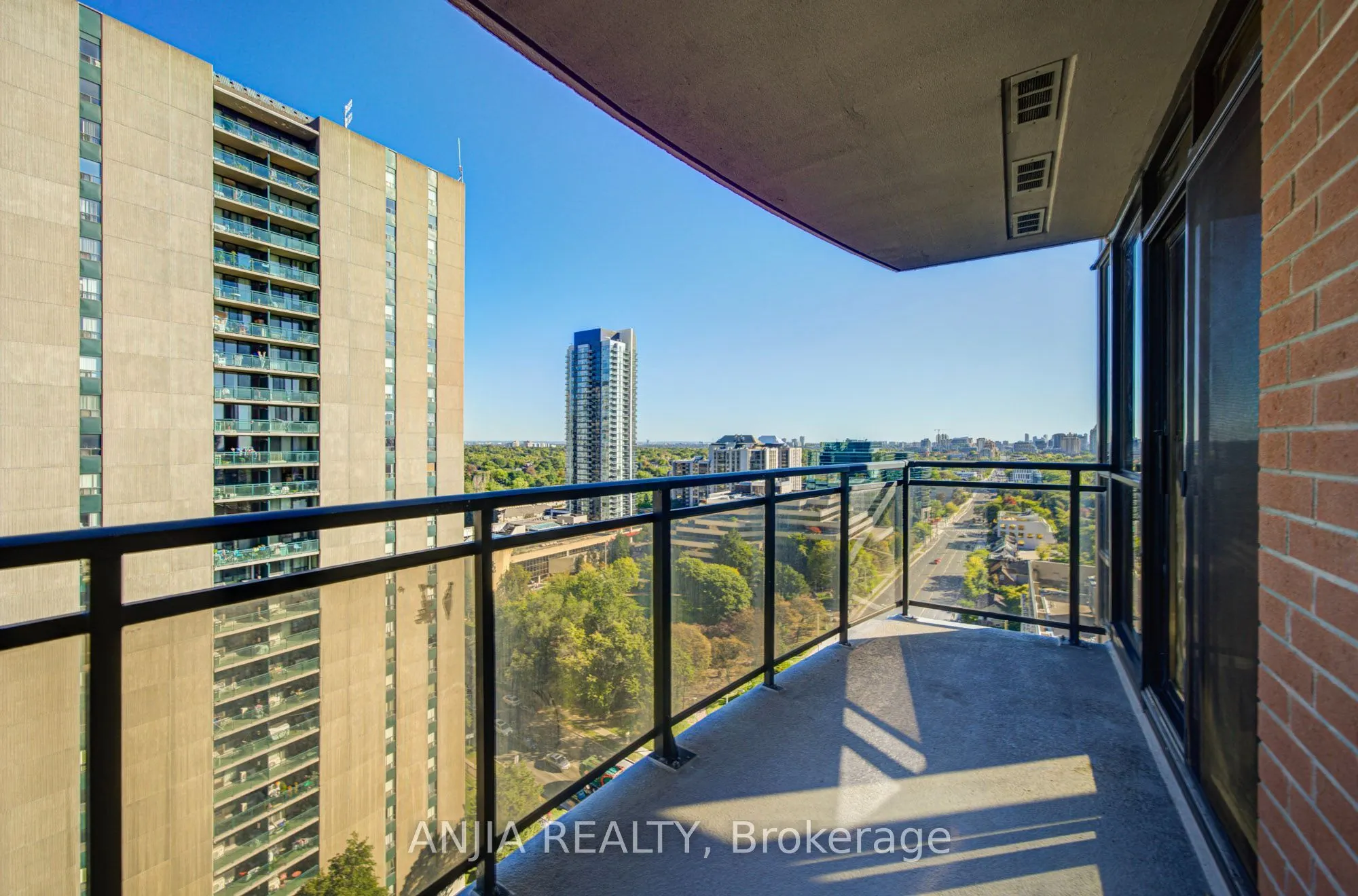 -33 Sheppard Avenue E #2010