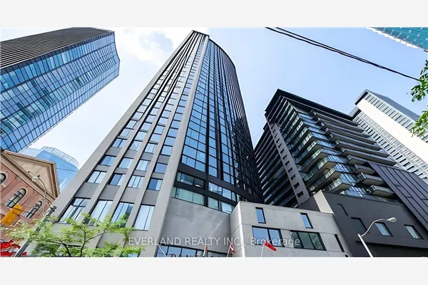 210 Victoria Street #907