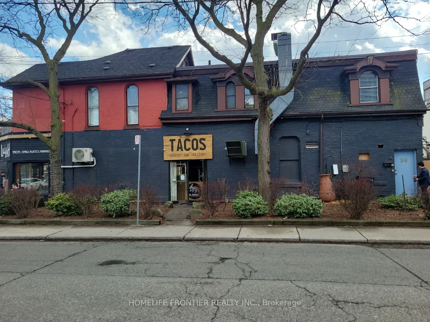 556 Parliament Street