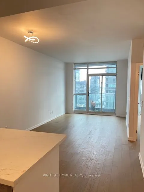 219 Fort York Boulevard #2506