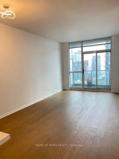 219 Fort York Boulevard #2506