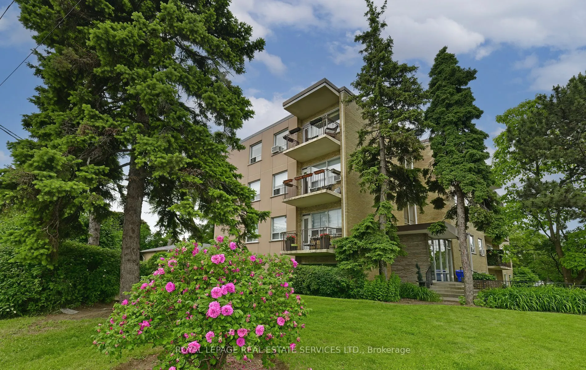 219 Wilson Avenue #403