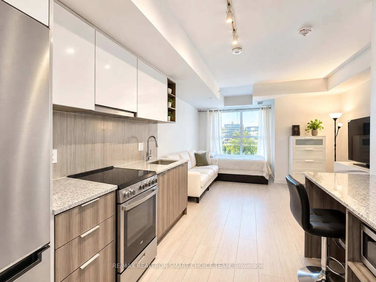 31 Tippett Road #427