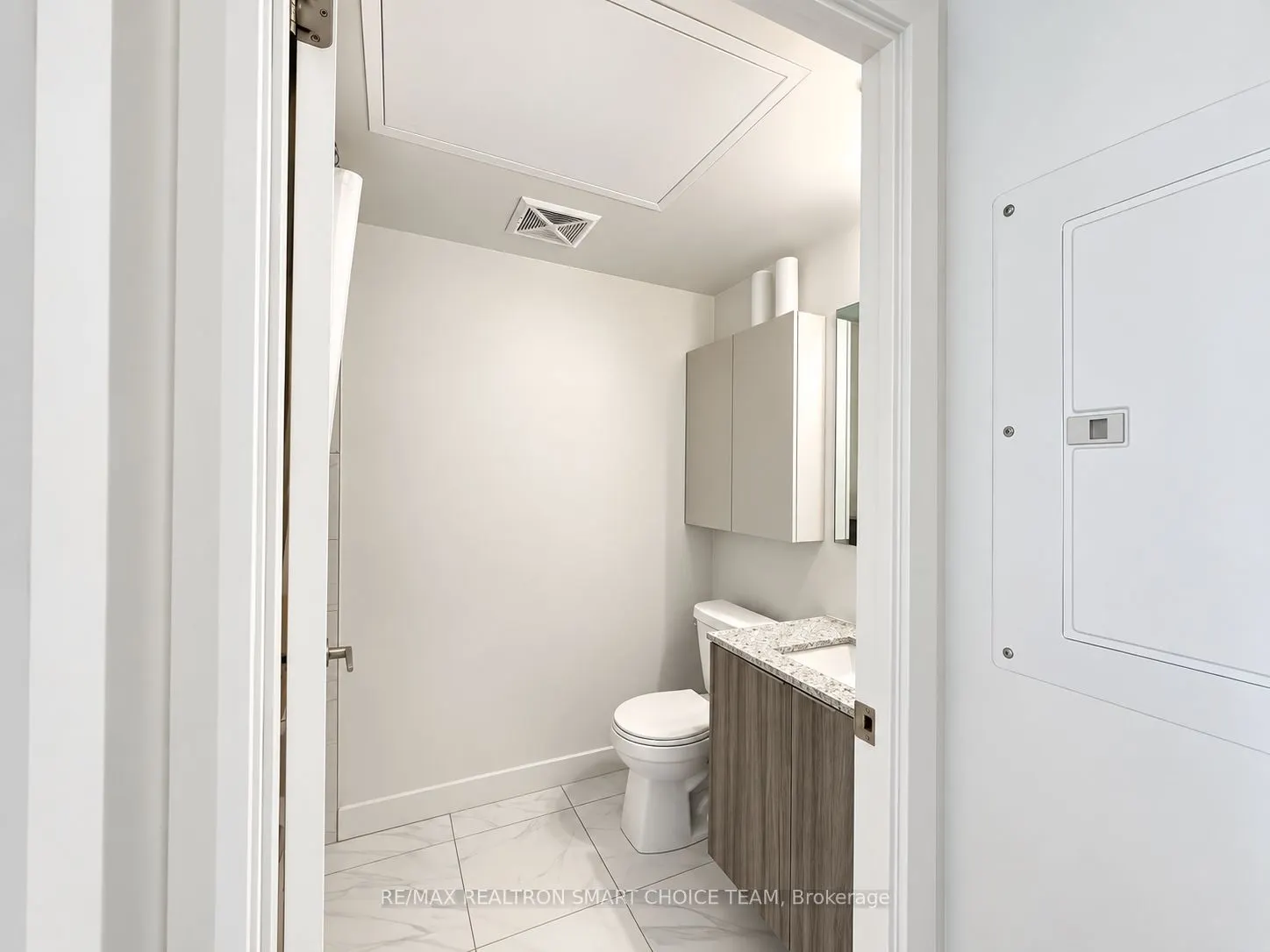 31 Tippett Road #427