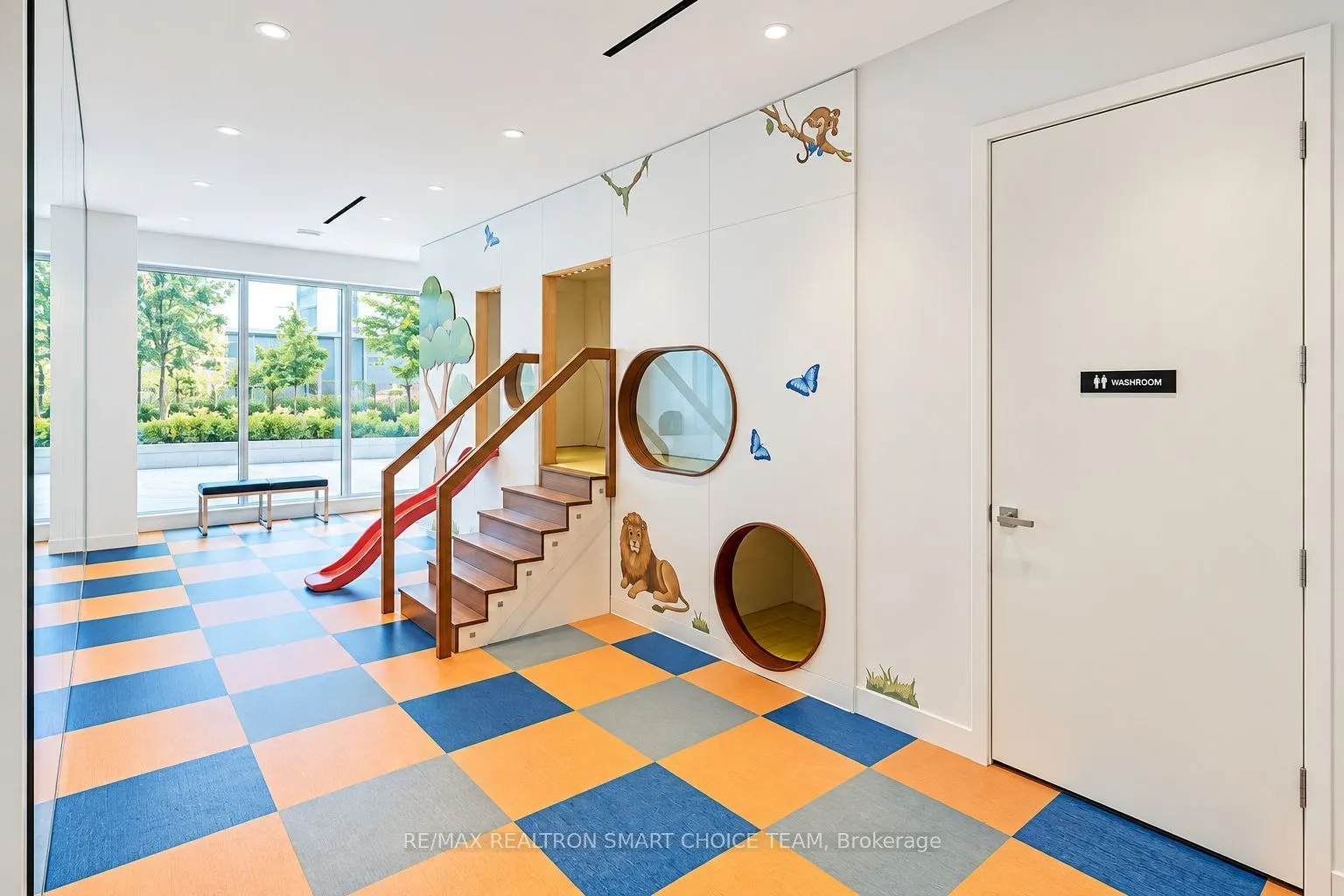 31 Tippett Road #427