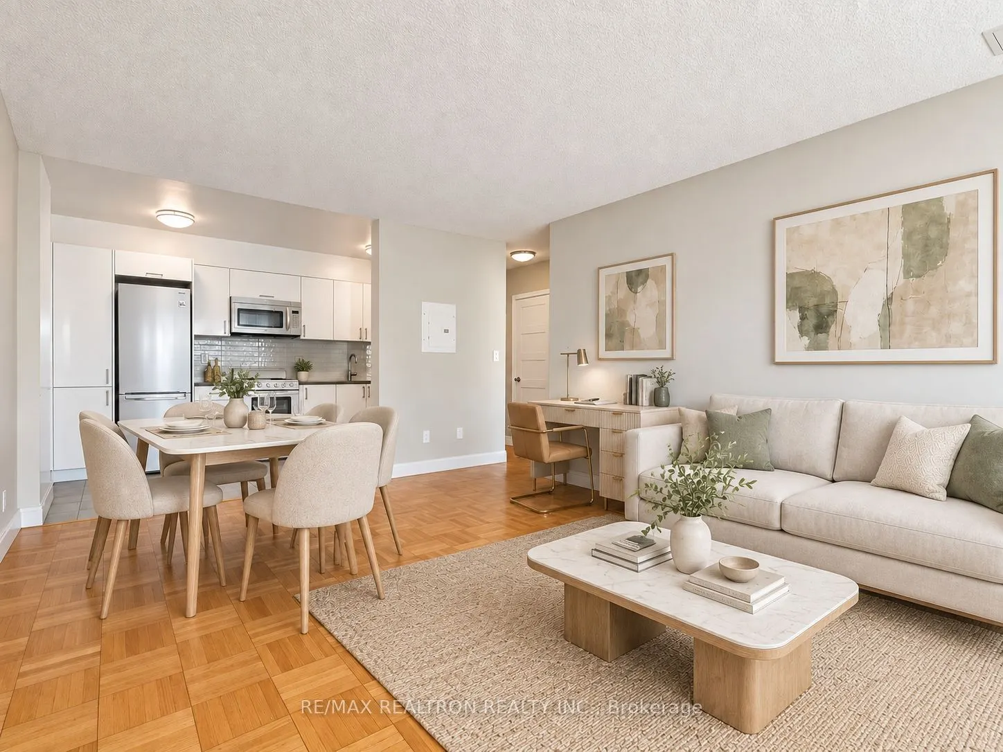 990 Avenue Road #104