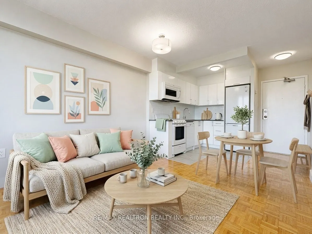 1500 Bathurst Street #907