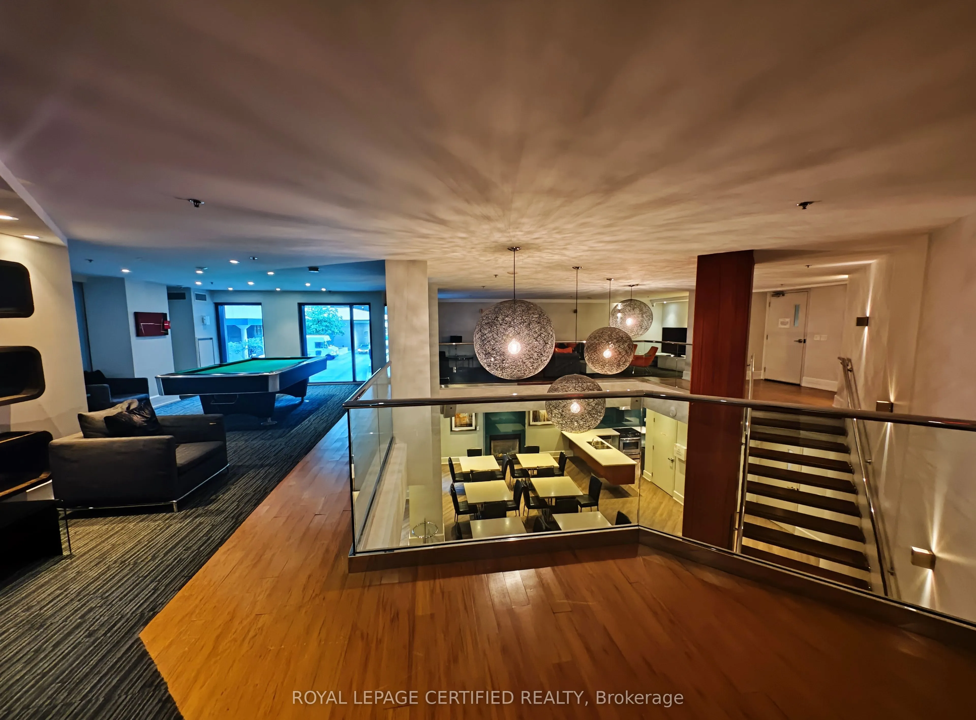 111 Elizabeth Street #552