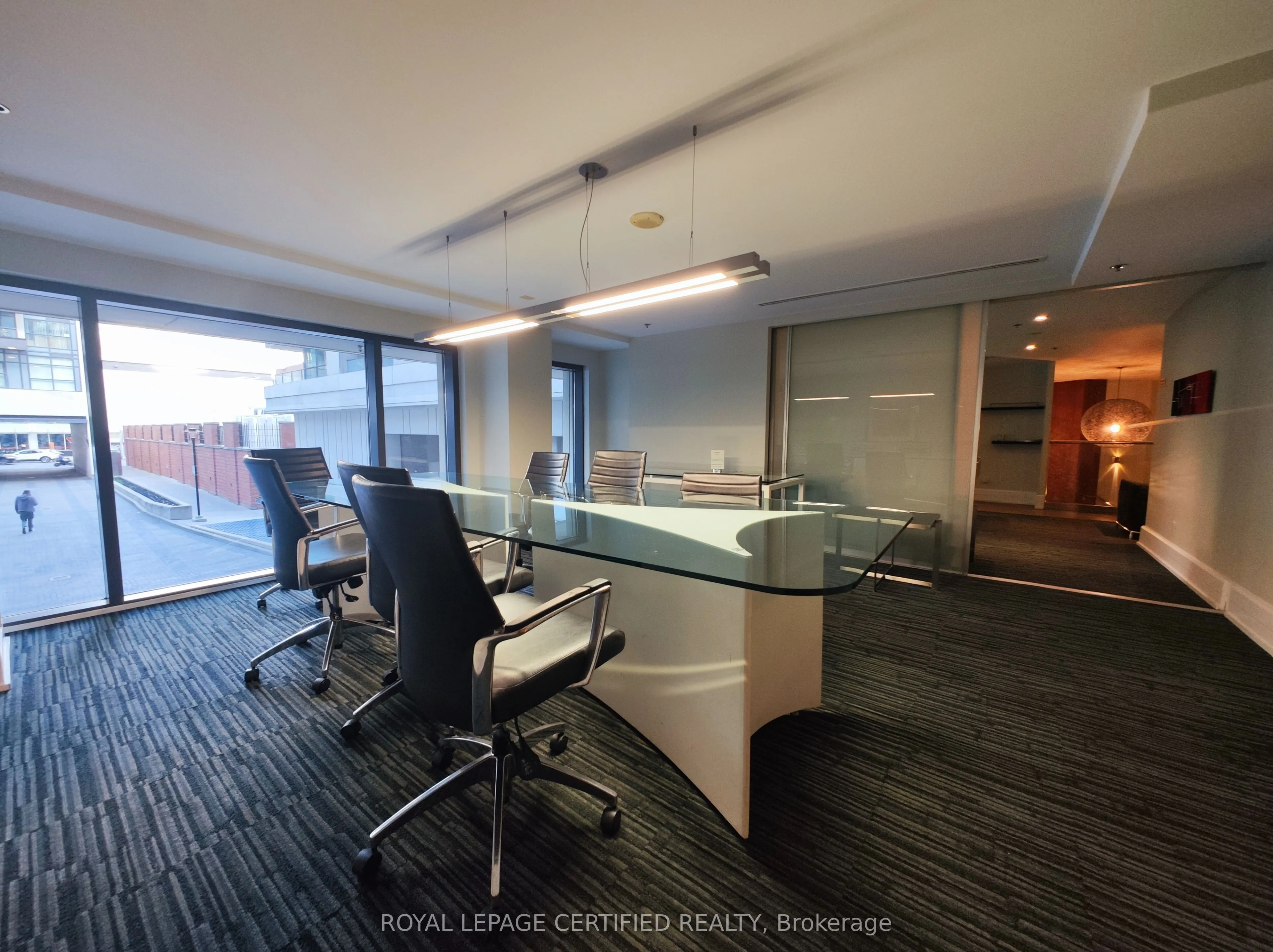 111 Elizabeth Street #552
