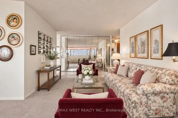 80 Antibes Drive #2702