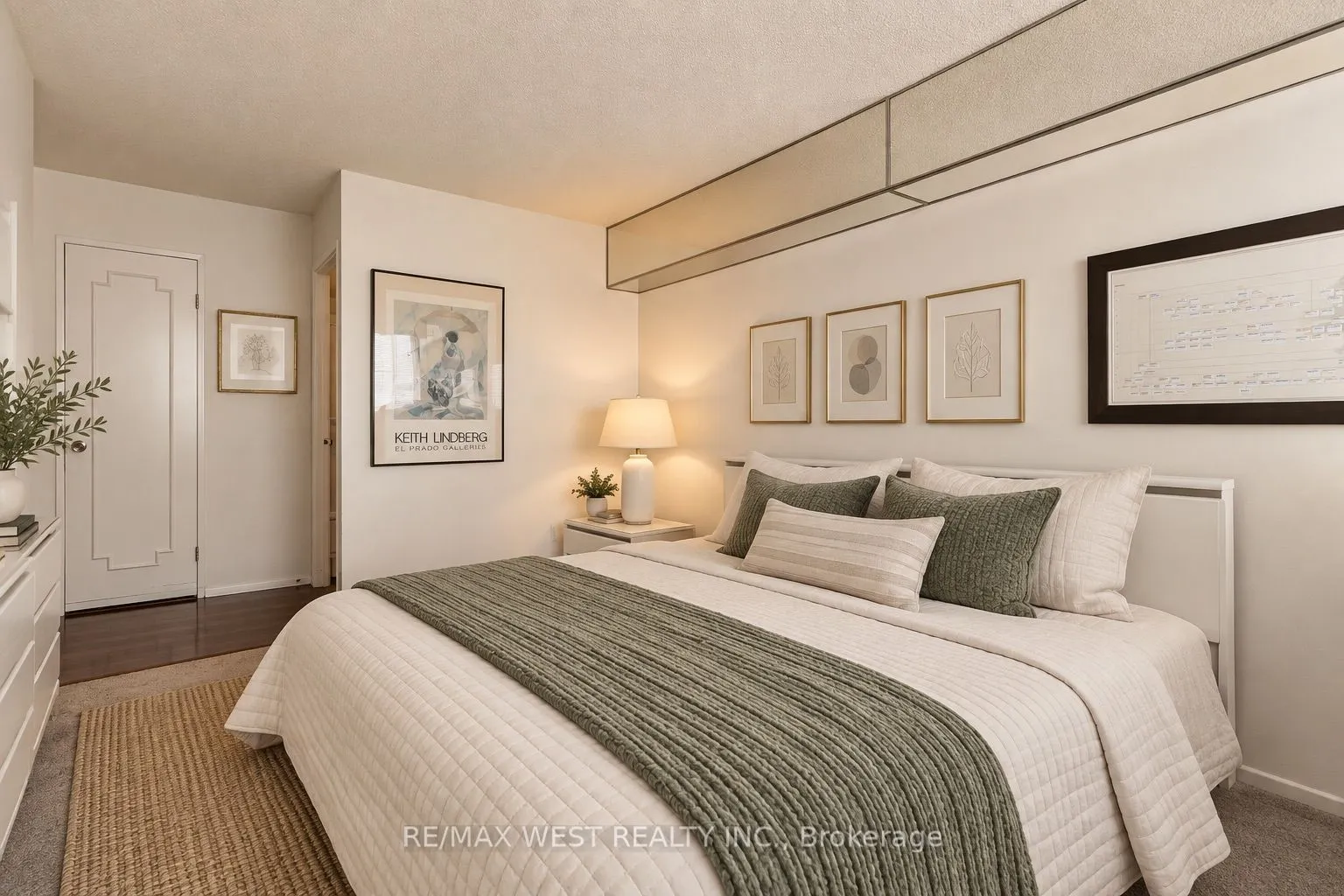 80 Antibes Drive #2702