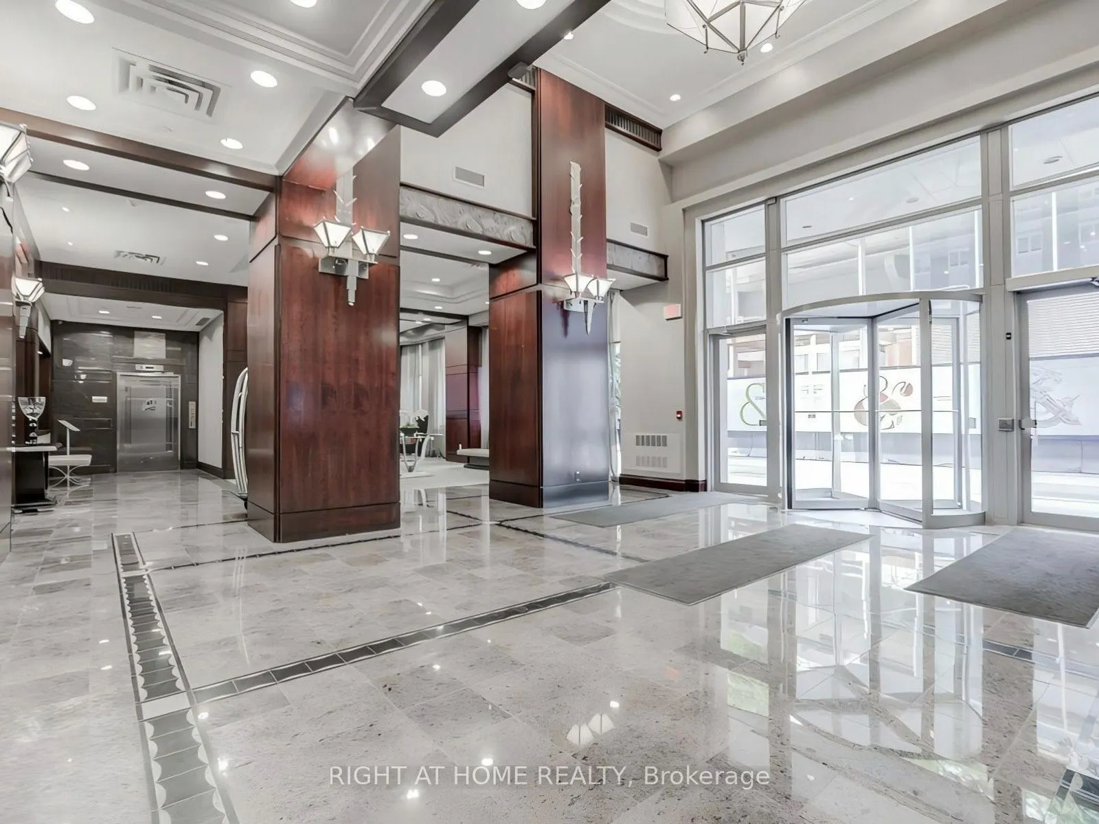 35 Balmuto Street #1810