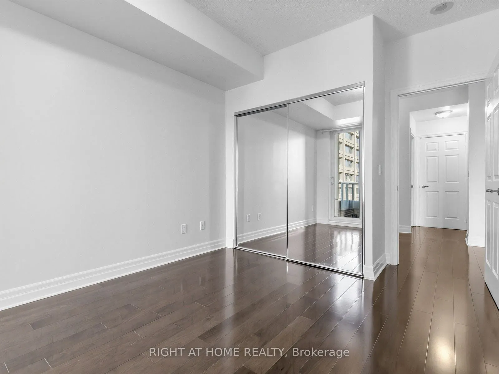 35 Balmuto Street #1810