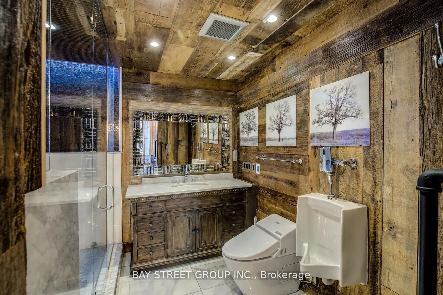 68 Yorkville Avenue #301