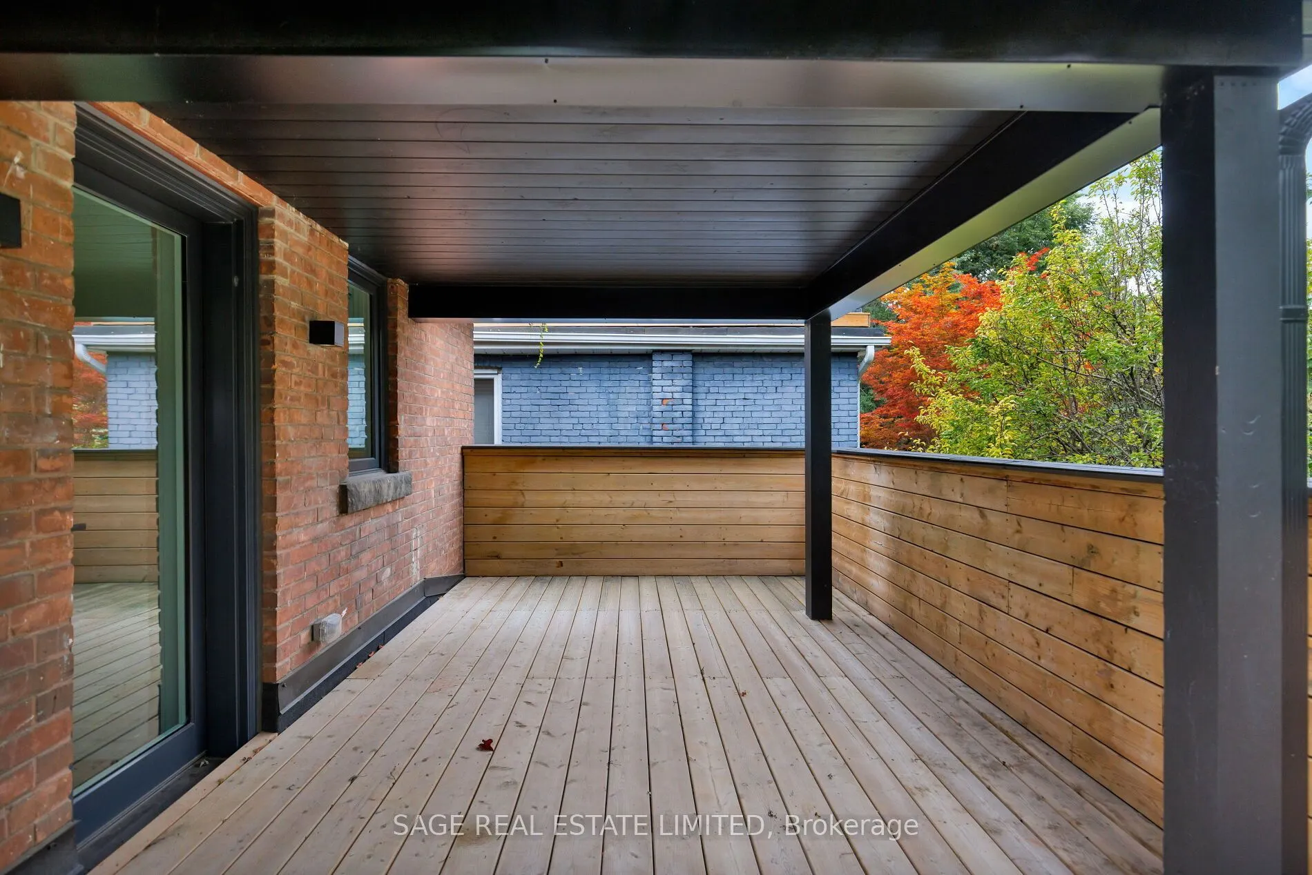 36 Macpherson Avenue
