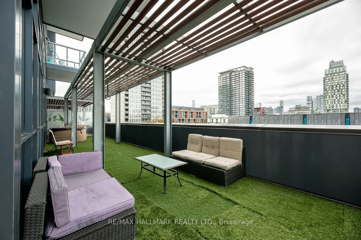 225 Sumach Street #405
