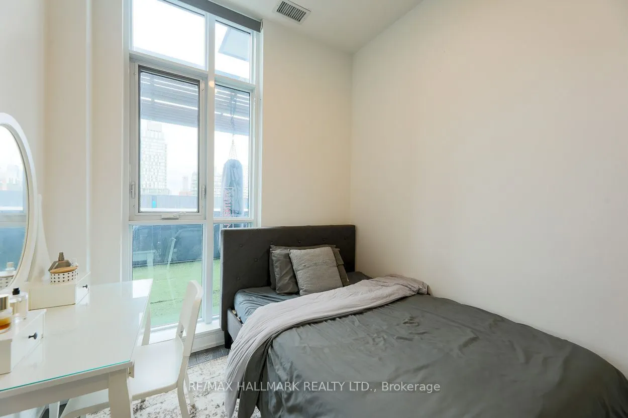 225 Sumach Street #405