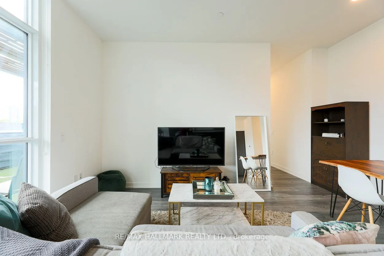 225 Sumach Street #405