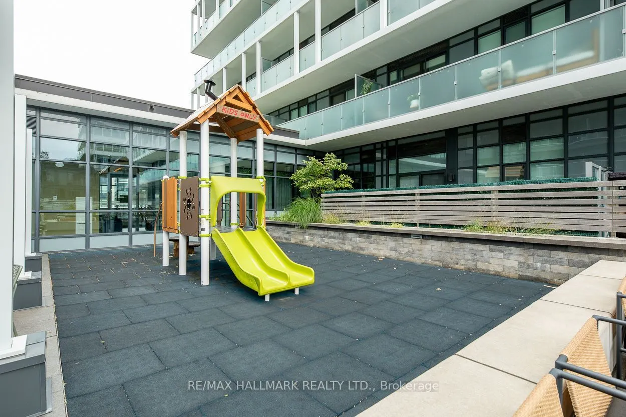 225 Sumach Street #405