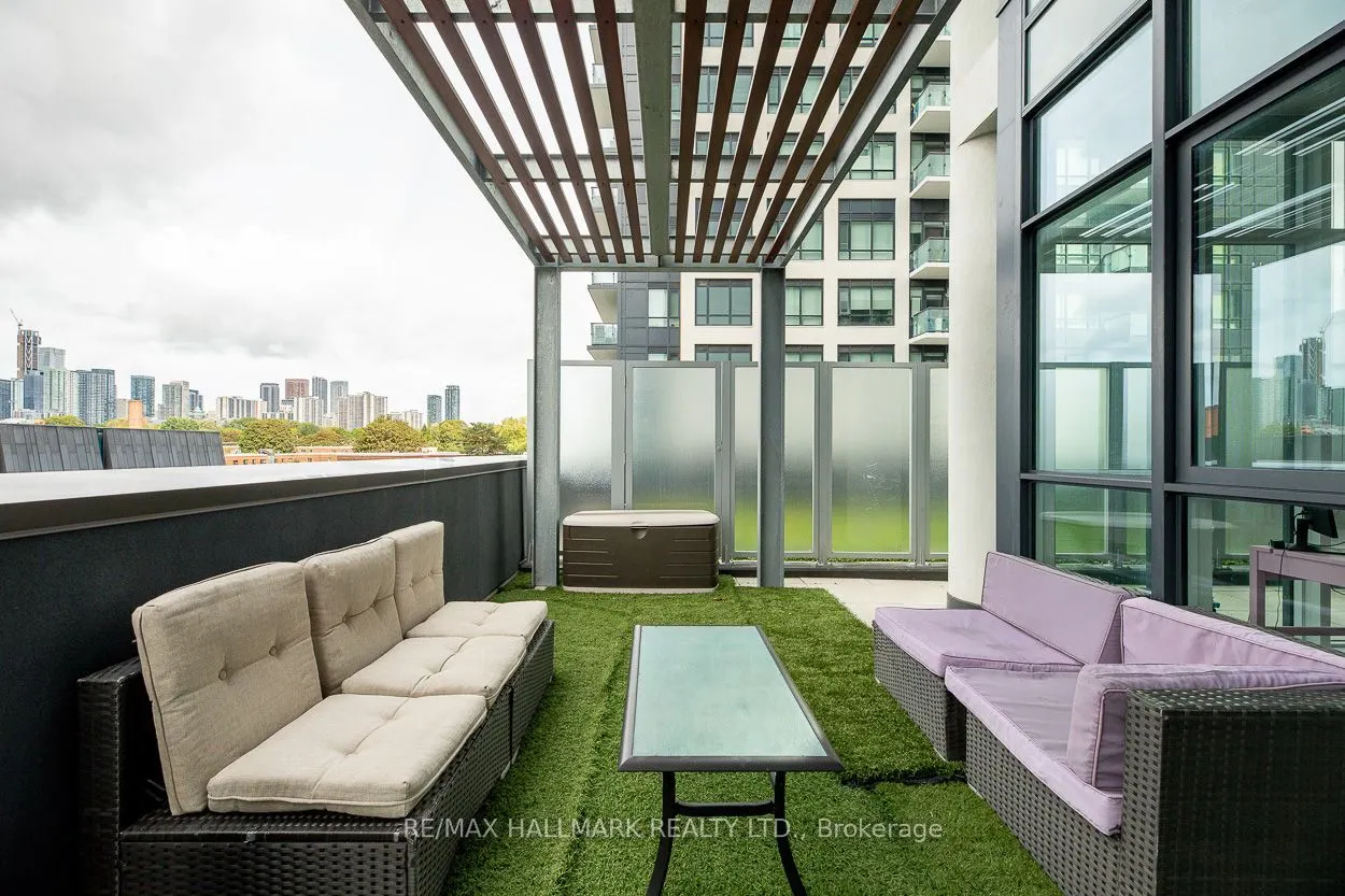 225 Sumach Street #405