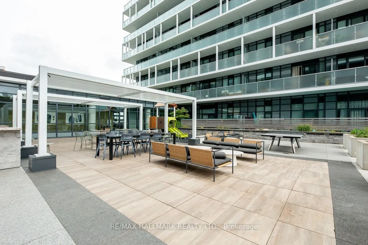225 Sumach Street #405