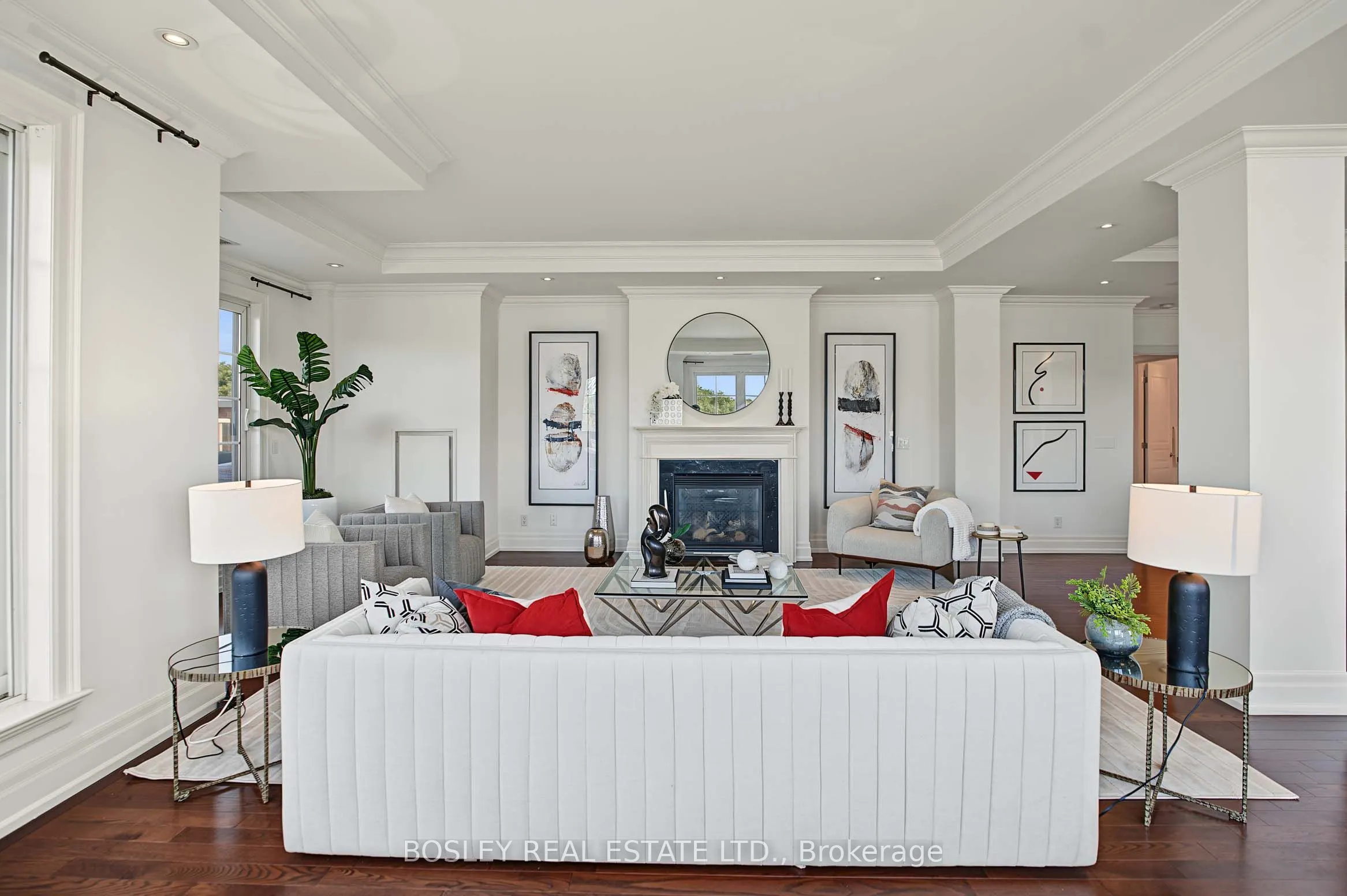 21 Burkebrook Place #504