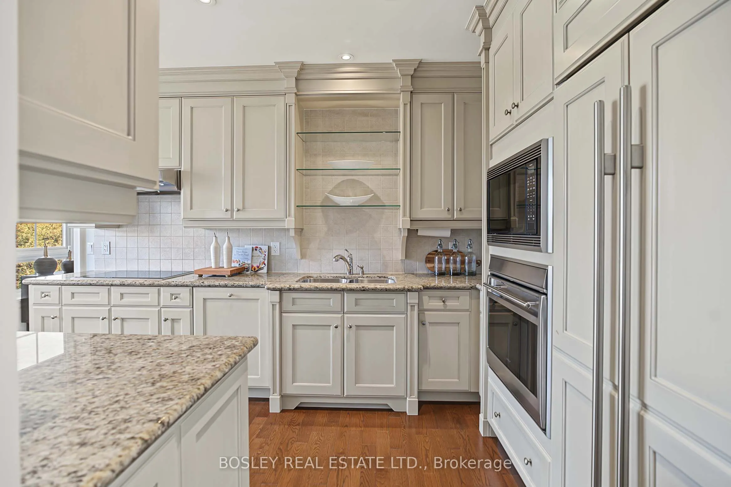 21 Burkebrook Place #504