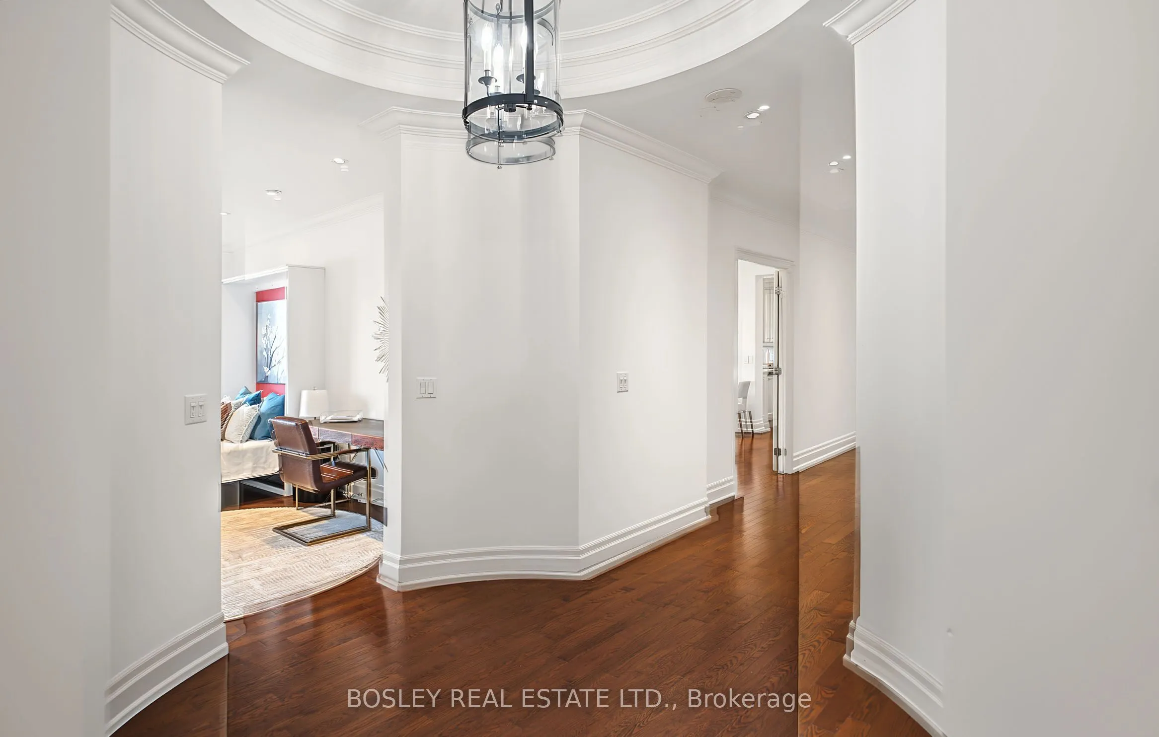 21 Burkebrook Place #504