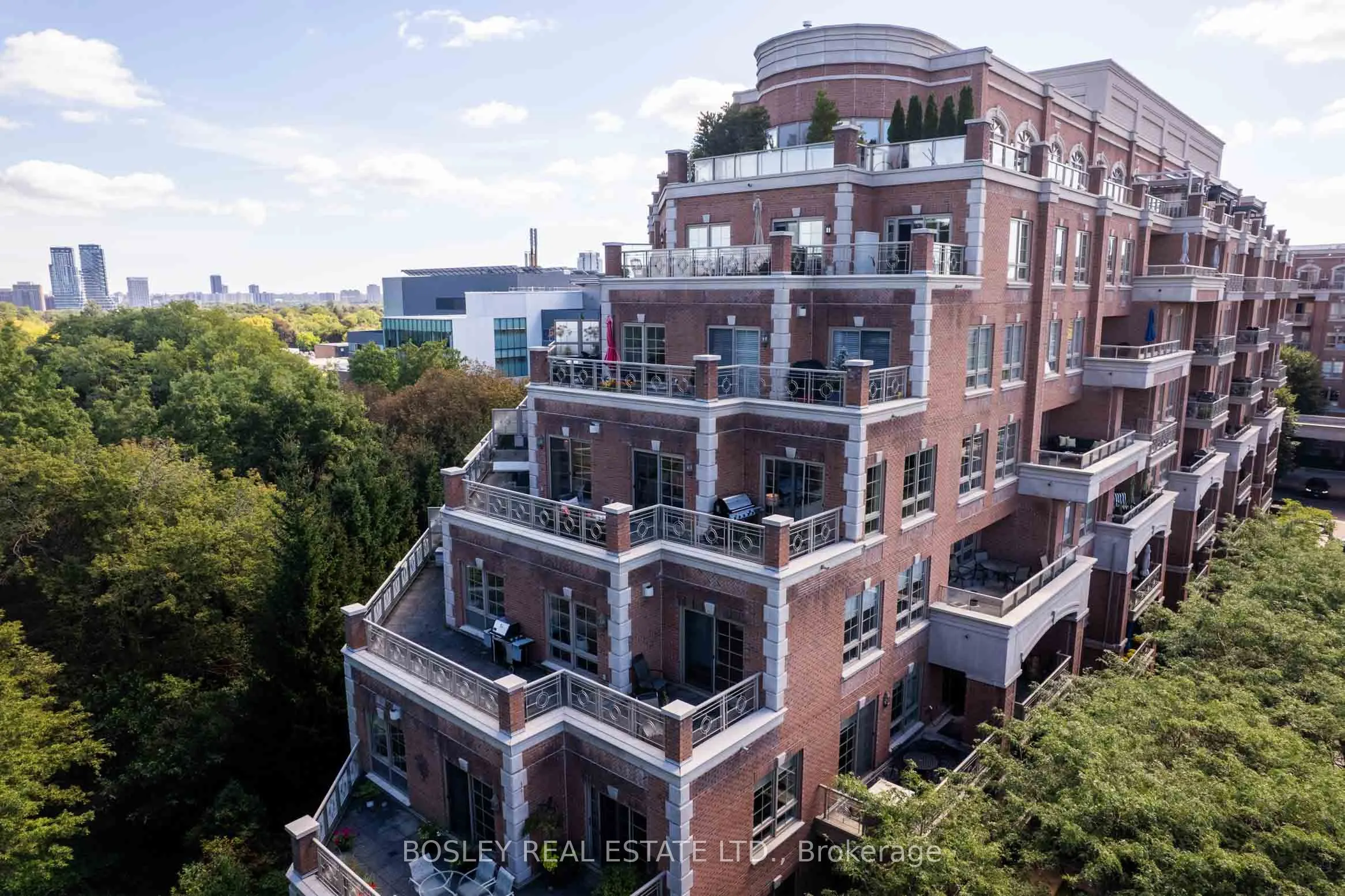 21 Burkebrook Place #504
