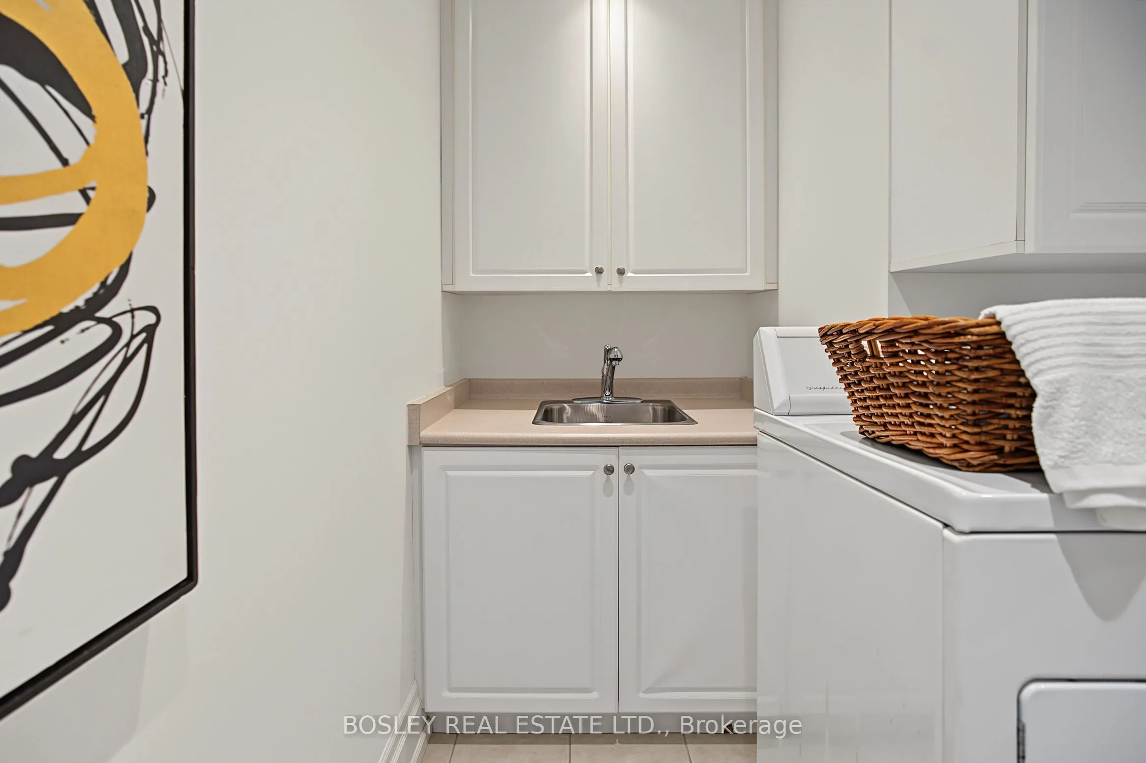 21 Burkebrook Place #504