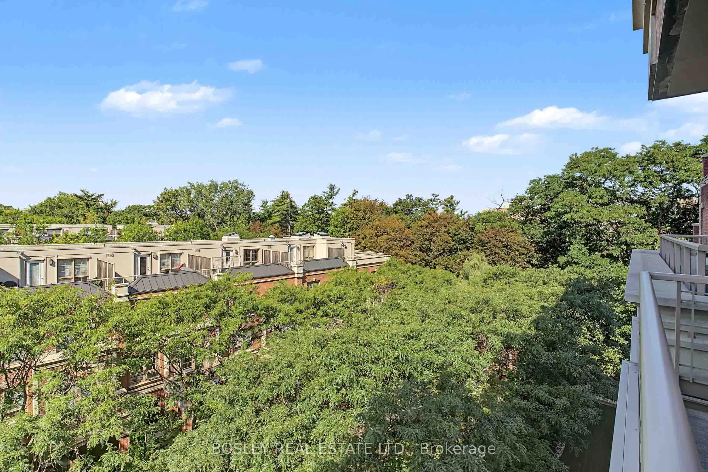 21 Burkebrook Place #504
