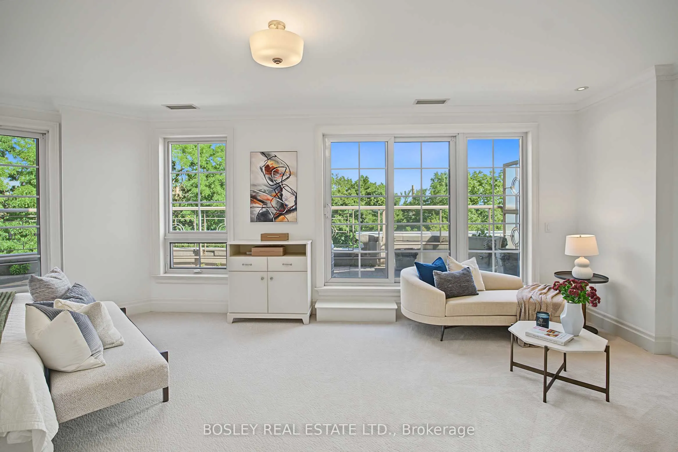 21 Burkebrook Place #504