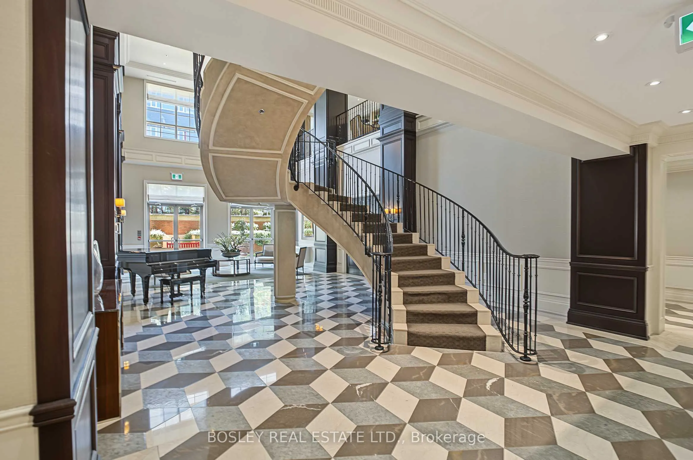 21 Burkebrook Place #504