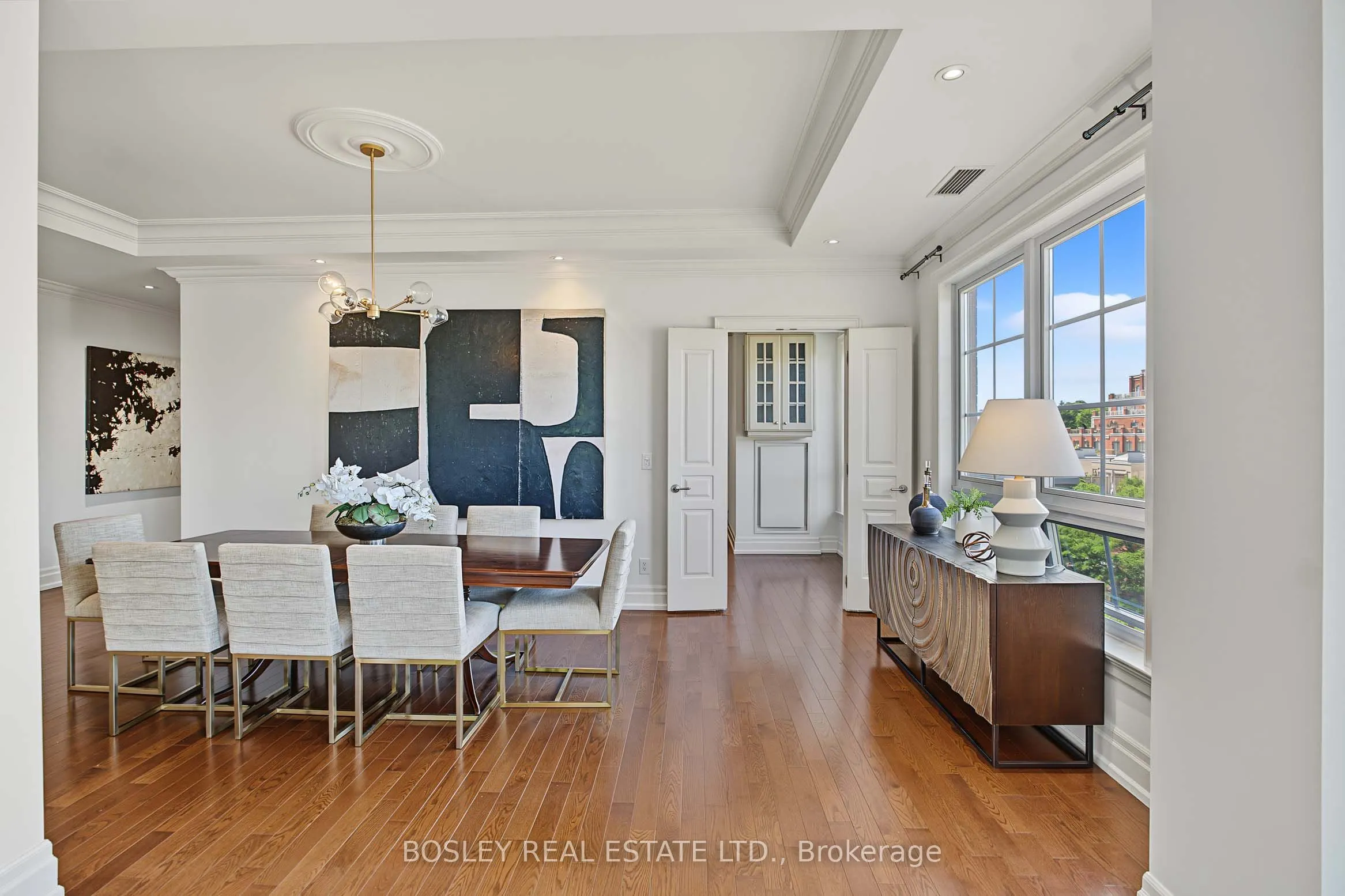 21 Burkebrook Place #504