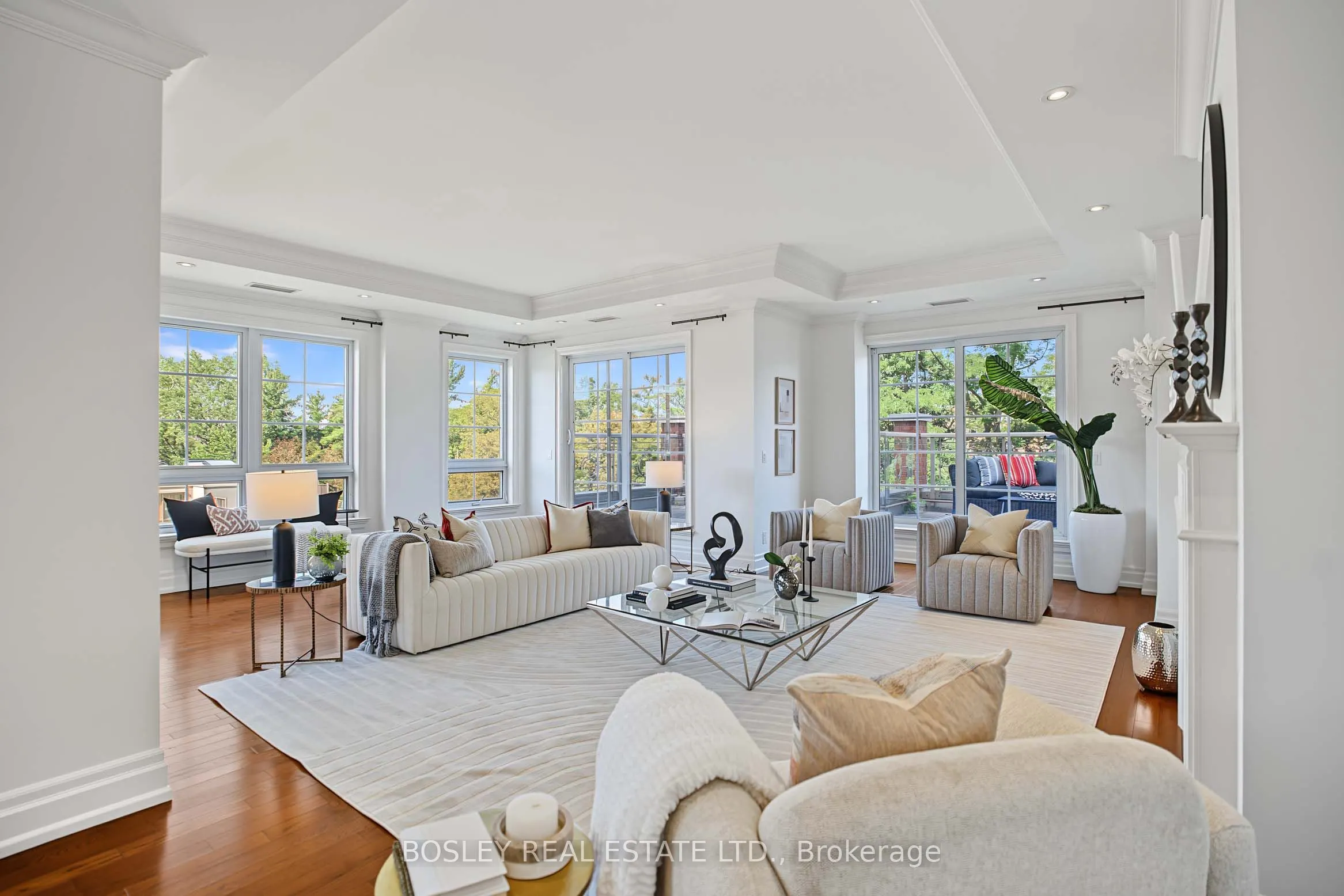 21 Burkebrook Place #504
