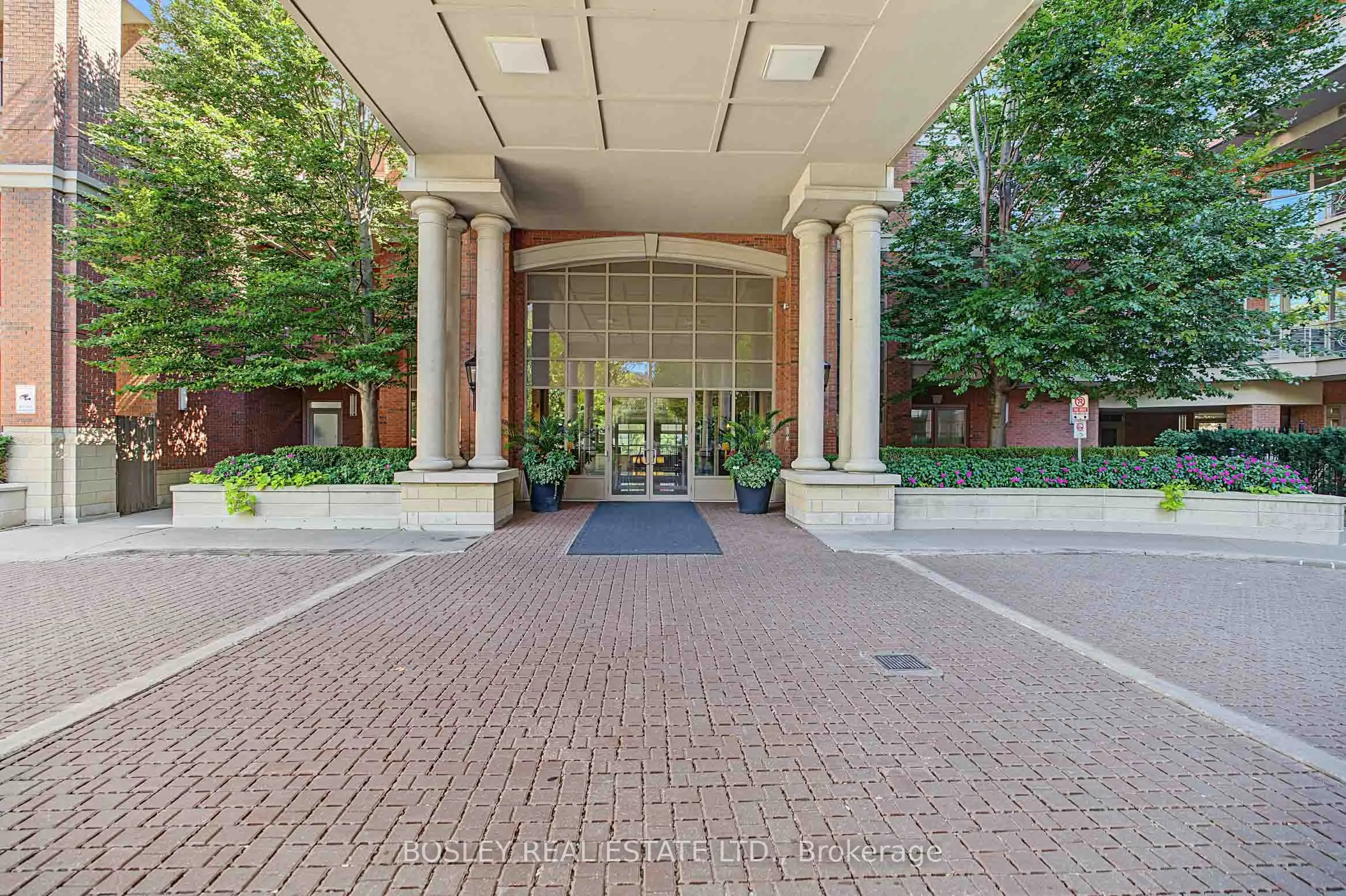 21 Burkebrook Place #504