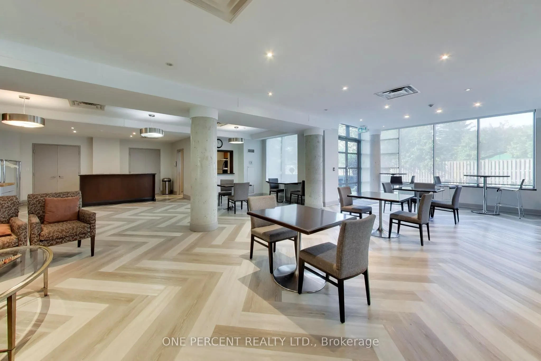 3840 Bathurst Street #109