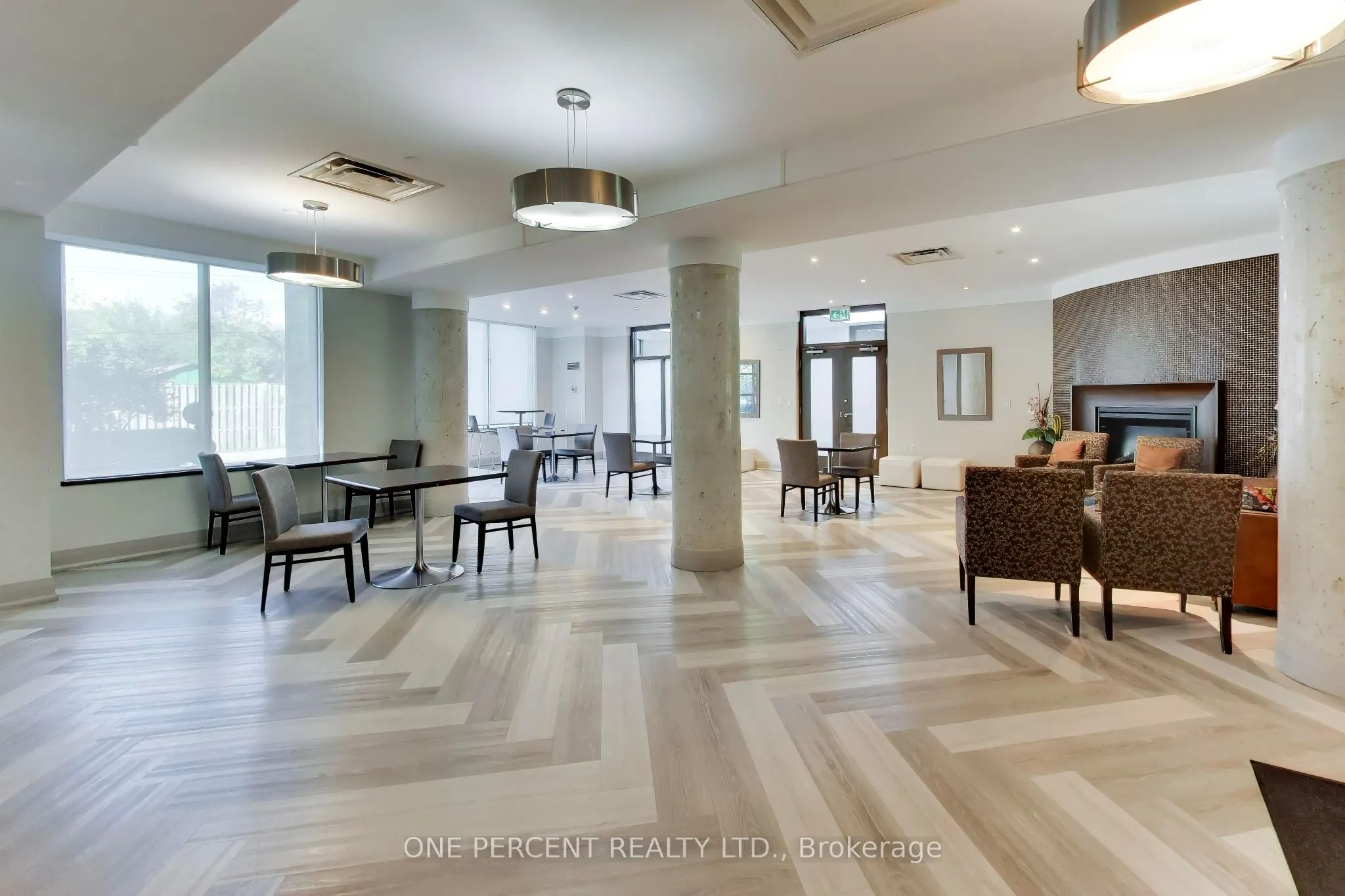 3840 Bathurst Street #109