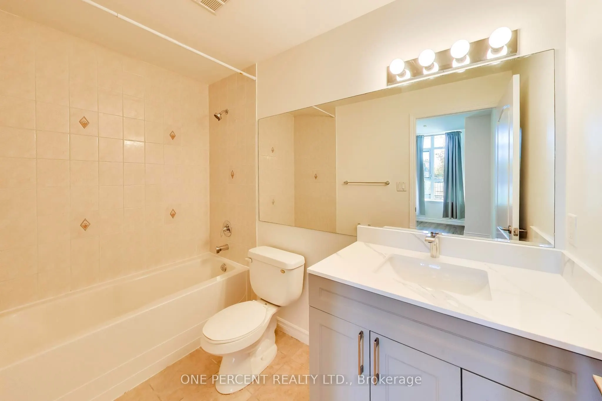 3840 Bathurst Street #109