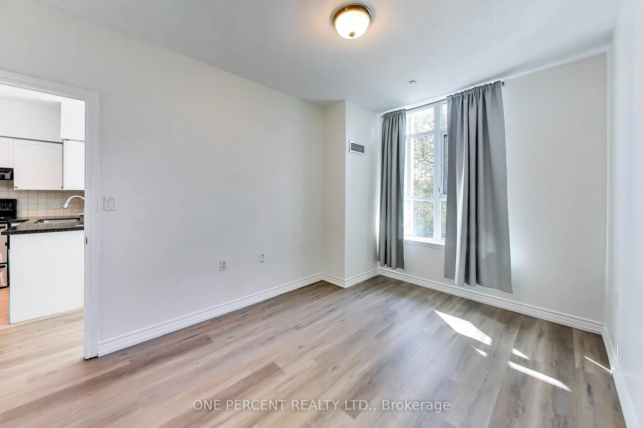 3840 Bathurst Street #109
