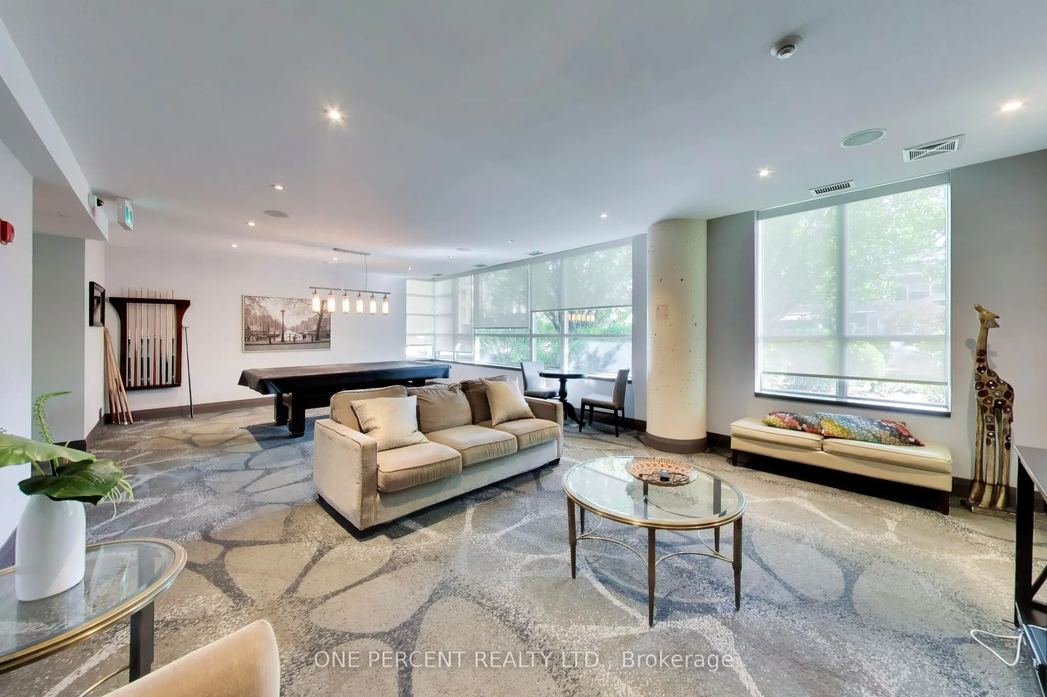 3840 Bathurst Street #109