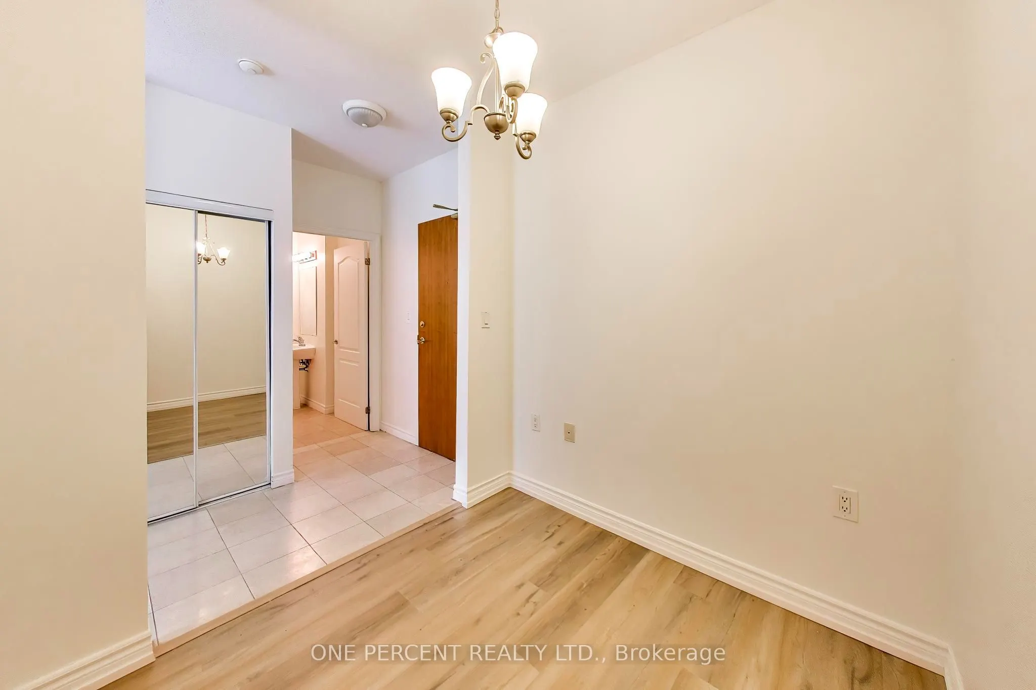 3840 Bathurst Street #109