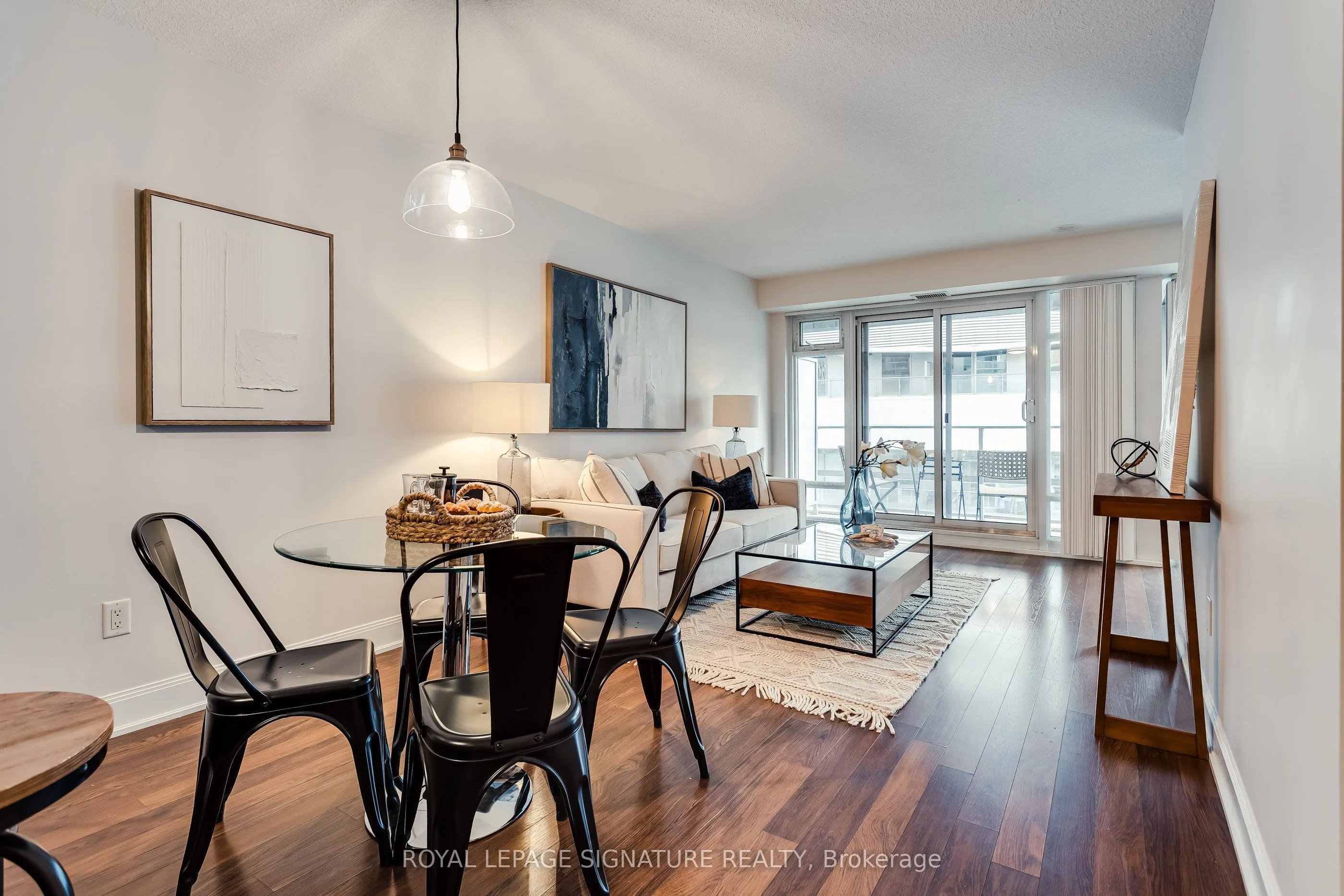 2191 Yonge Street #910