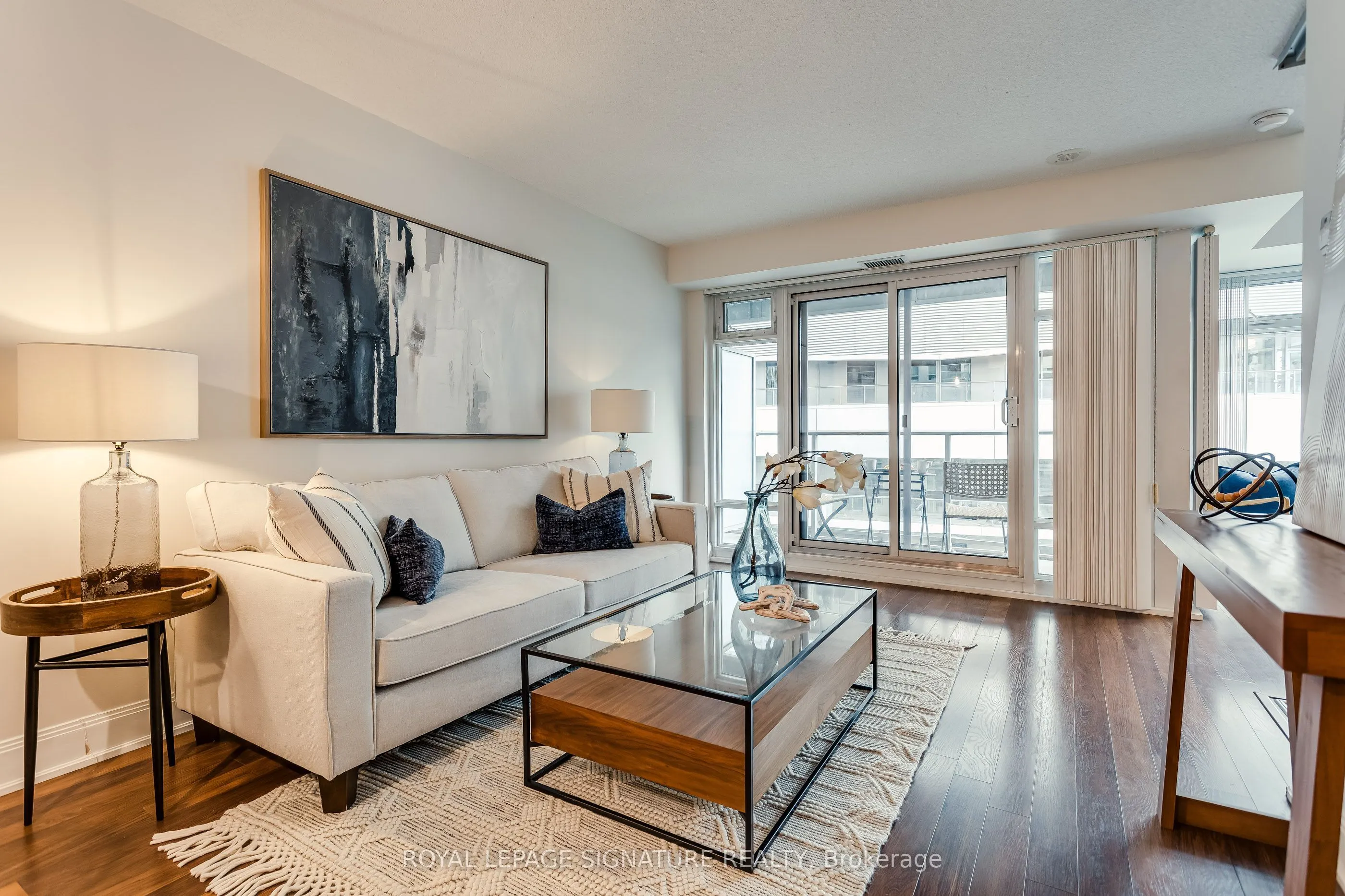 2191 Yonge Street #910